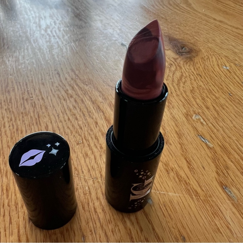 LAURA GELLER ITALIAN MARBLE
LIPSTICK - HONEY BUN (Full Size/Magnet Closure)